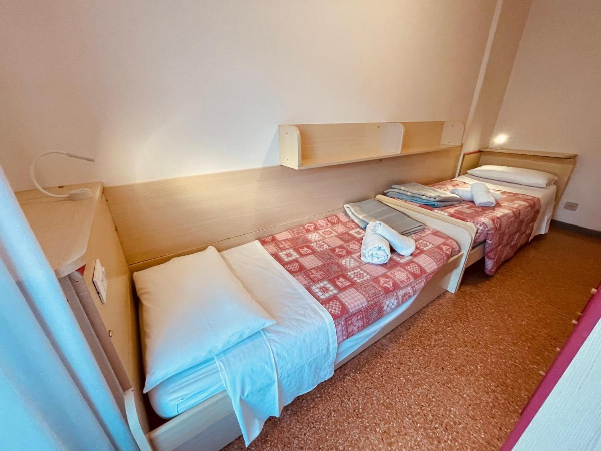 App4Rent Saturno 4 - Family Apartment, Wifi, Parking 리도 디 예솔로 외부 사진