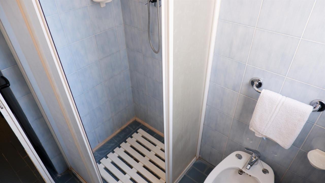 App4Rent Saturno 4 - Family Apartment, Wifi, Parking 리도 디 예솔로 외부 사진