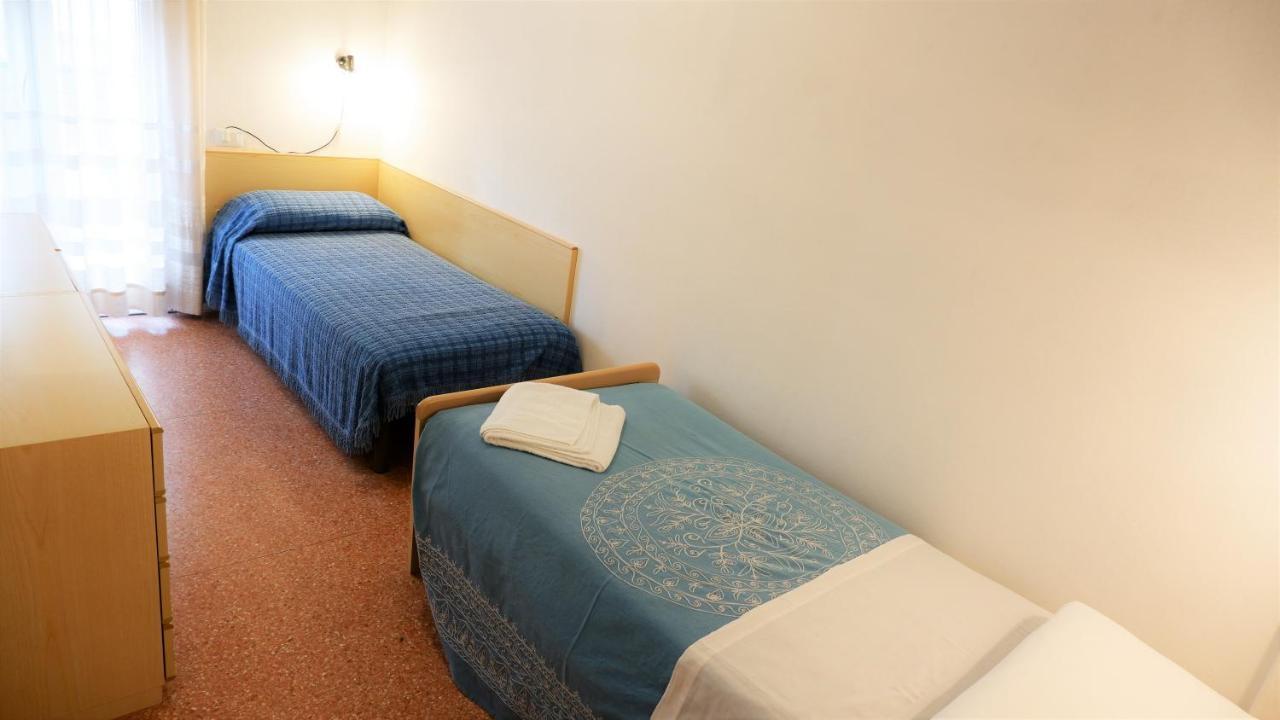 App4Rent Saturno 4 - Family Apartment, Wifi, Parking 리도 디 예솔로 외부 사진