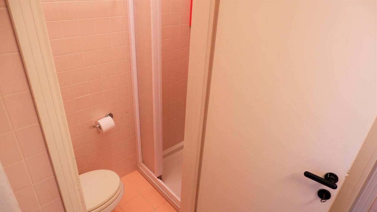App4Rent Saturno 4 - Family Apartment, Wifi, Parking 리도 디 예솔로 외부 사진